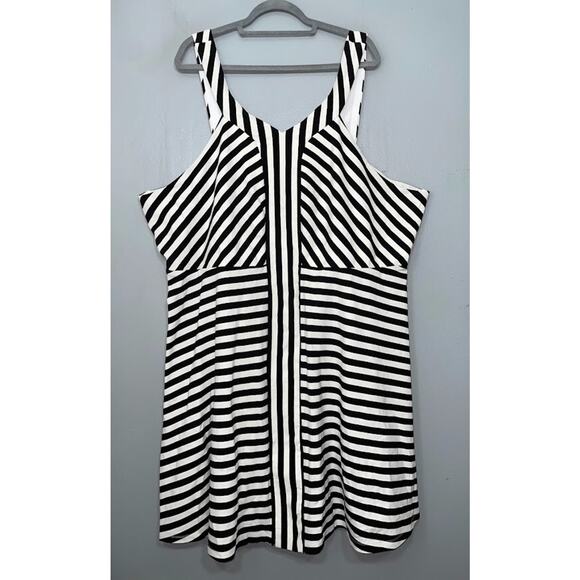 Torrid Plus Size 6 Black White Striped Ponte Knit Sleeveless Skater Dress - Picture 1 of 10
